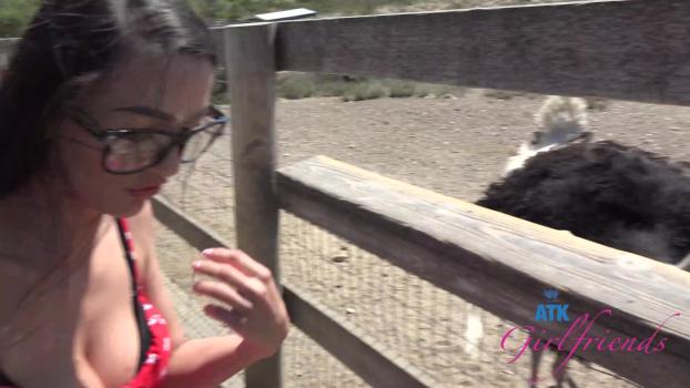 ATKGirlfriends.25.07.03.Summer.Renee.Central.Cali.1.XXX.1080p.HEVC.x265.PRT