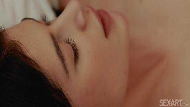 SexArt.25.03.07.Asandra.Dewy.And.Lucianna.Lucci.Romantic.Mood.XXX.1080p.HEVC.x265.PRT