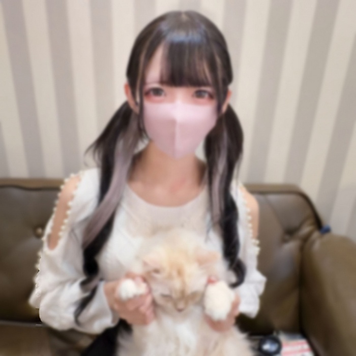 FC2-PPV-4733652 顔出し！「んお゛お゛～ッそれ好ぎ♥」オホ声で喘ぎまくる服飾学校に通うｺﾝｶﾌｪ嬢。色恋仕掛けて敏感ま〇こに開発成功。桃尻わし掴みで激しく突き絶頂。濁音喘ぎ声でイキまくりで受精不可避。。