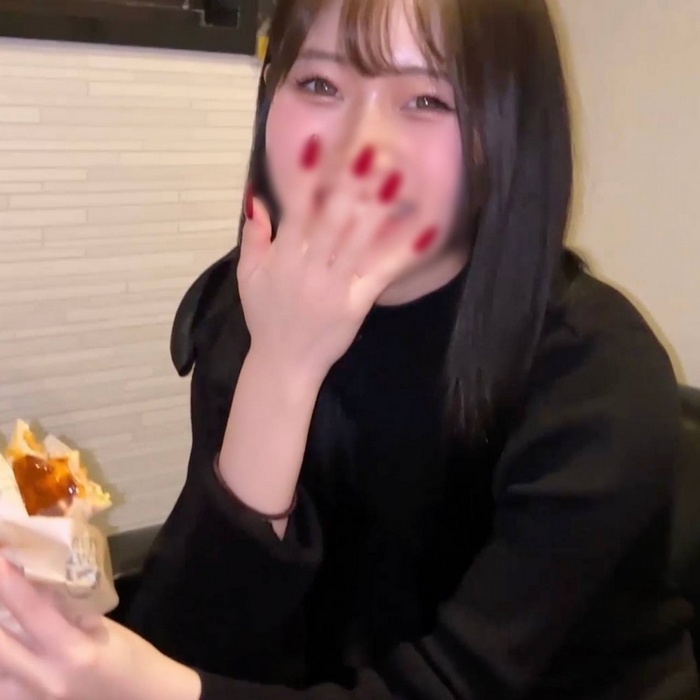 FC2-PPV-4713801 芸./.能系モデルちゃんとの再会！！ファンの前では絶対に着ない激エロコスプレで生中出しセックス。