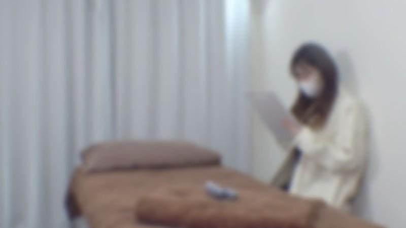 FC2-PPV-4712384 6/29까지의 반 가격 판매에 새로운 품목!   - - [사용할 수 없음] 의류 상점에서 일하는 세련되고 아름다운 여성이 우리 가게를 방문했습니다.   - - 그녀는 아름다운 피부와 매우 쾌적한 향기를 가진 작고 세련된 여성입니다.