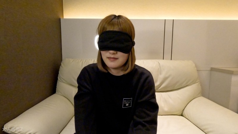 FC2-PPV-4687961 Nanami (18) 세 번째 사진을 찍은 후, 그녀는 그것을 꺼내서 질을 다시 노출시키고, 쿠스코와 내시경으로 질에 가져 갔고, 서있는 동안 빨기를 고문했습니다