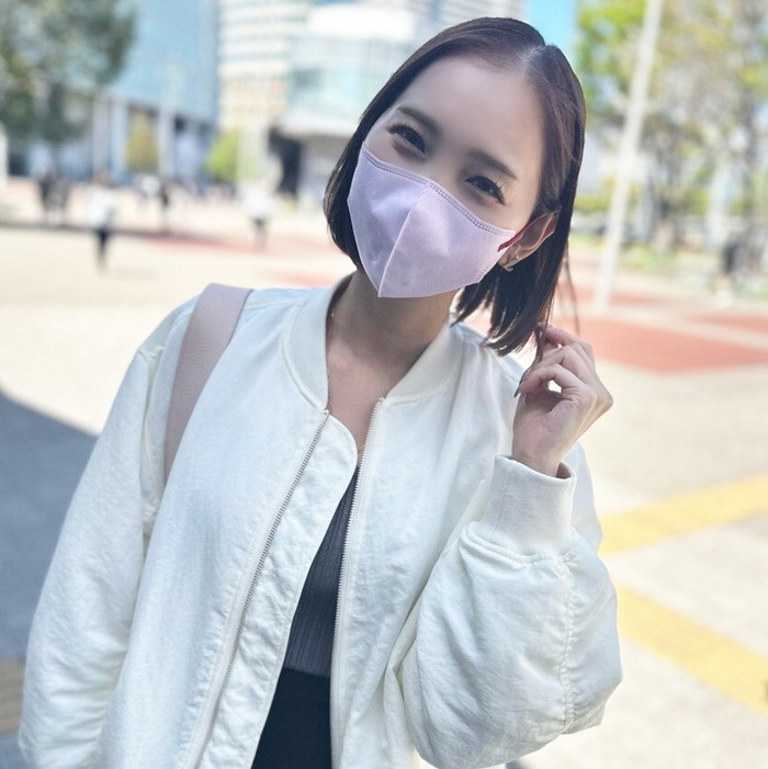 FC2-PPV-4679047 政治家の妻に転生した銀座高級クラブの元エース☆旦那とSEXレスで溜め込んだ性欲がディルドオナニーで暴走！？フェラ＆チ●ポで白目痙攣イキ♡「妊娠してもいいからザーメン流し込んでぇぇぇっ！」